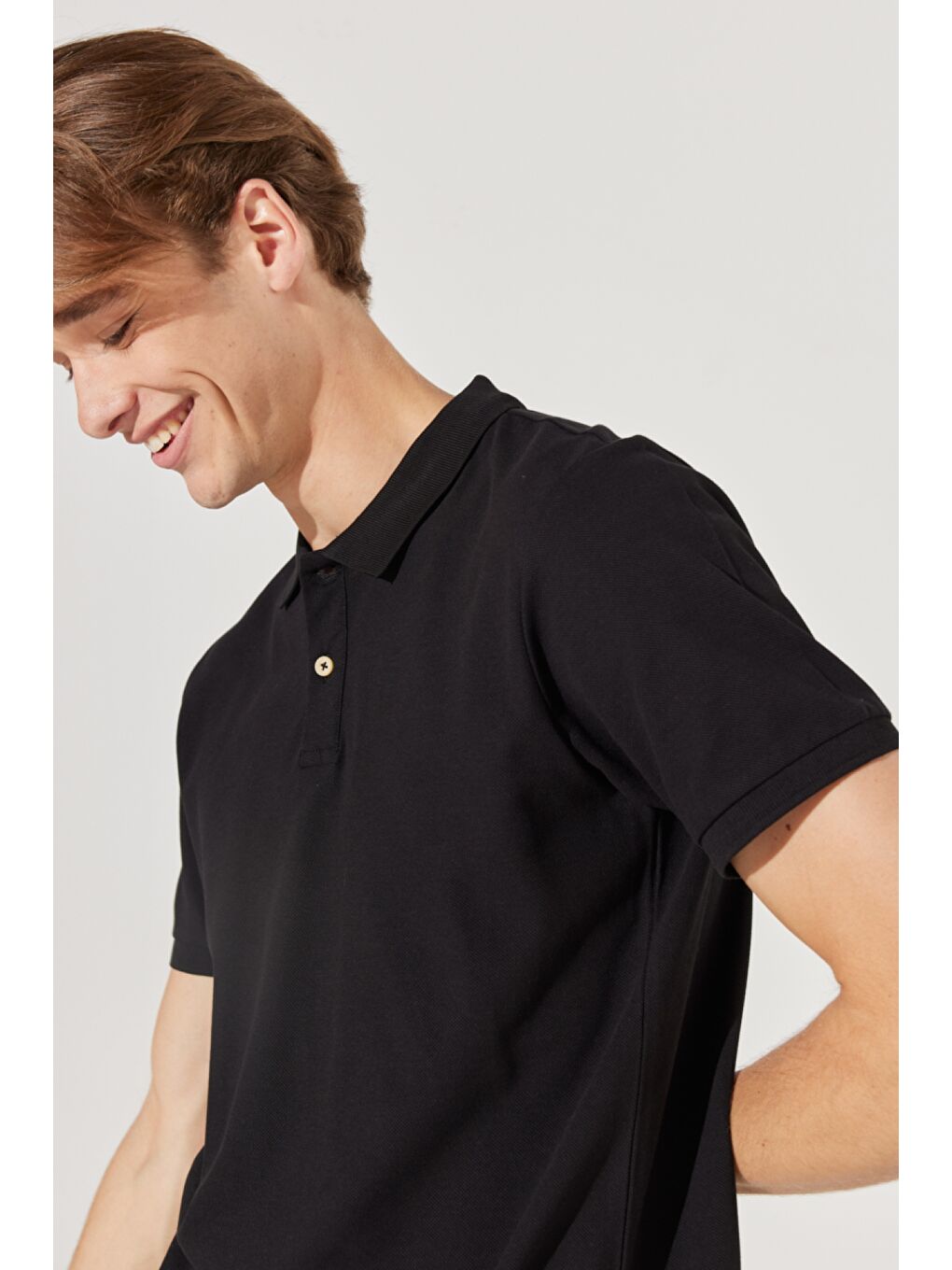 Regular Fit %100 Pamuk Polo Yaka Siyah Tişört-2