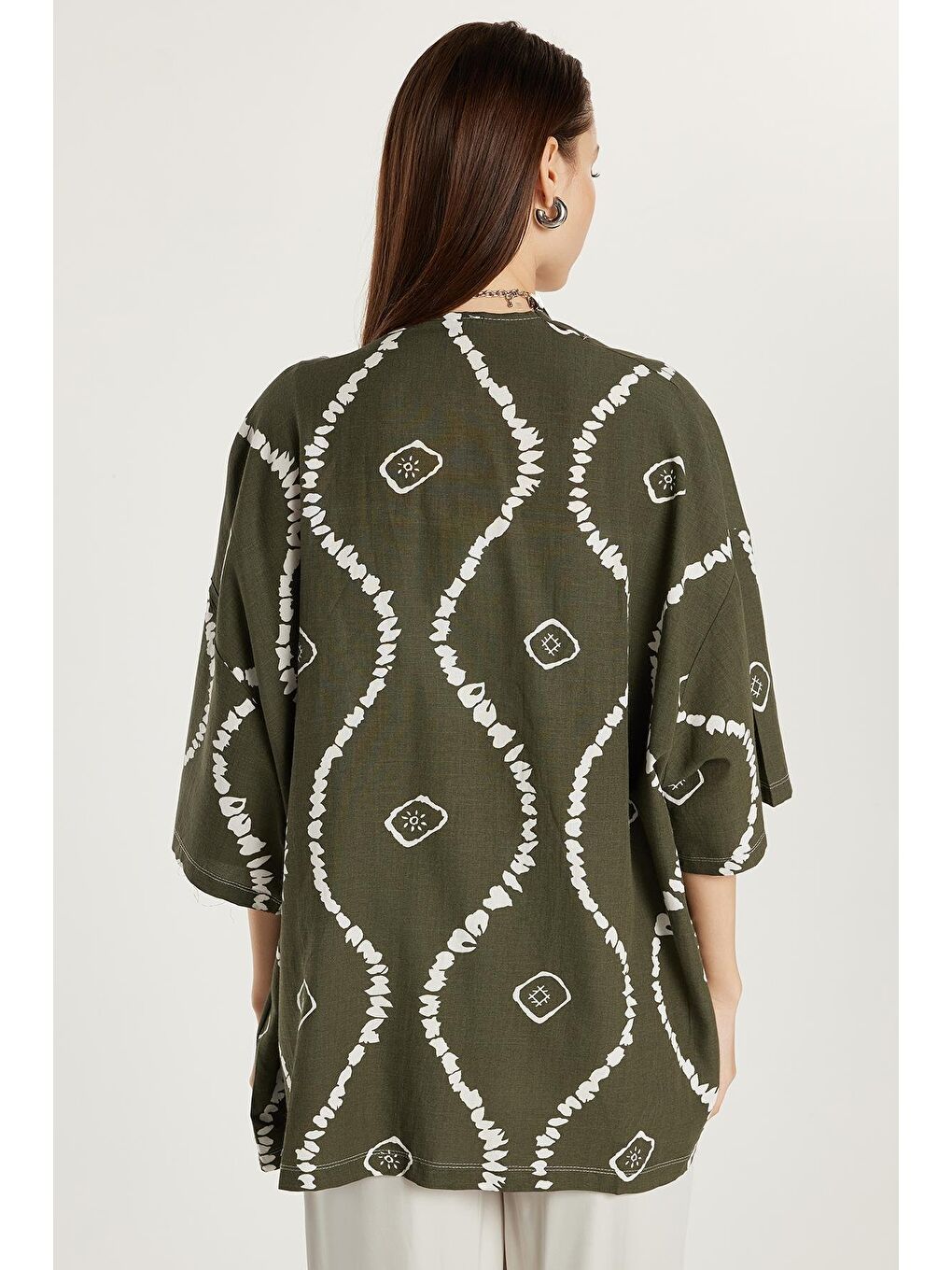 Karışık Kadın Relax Fit Rahat Kesim V Yaka Geniş Kollu Baskılı Kimono-4