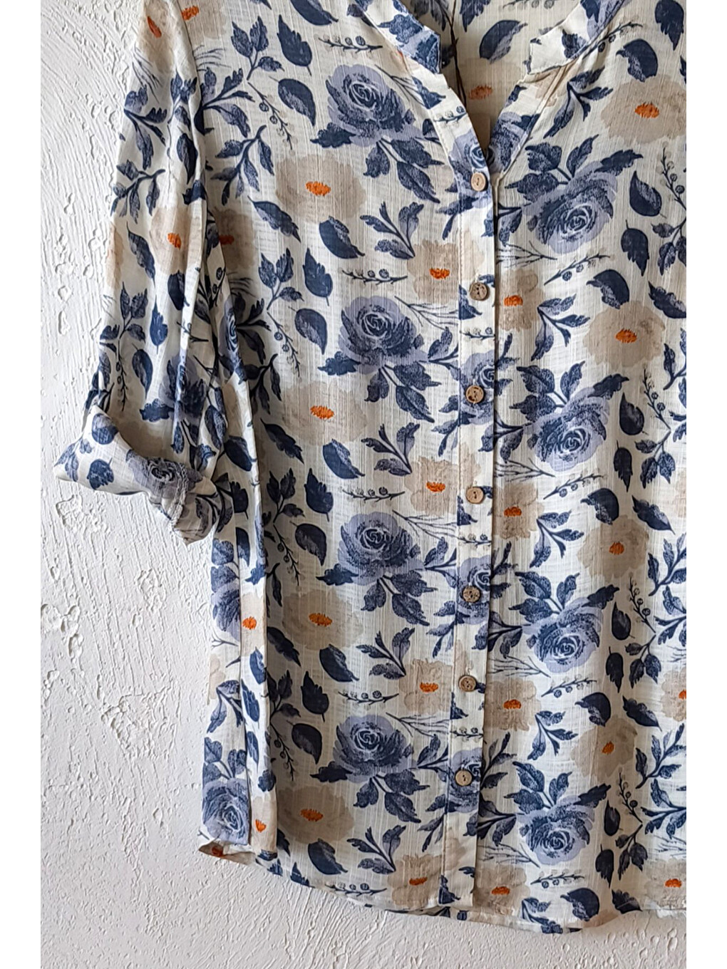Ekru Krem Hakim Yaka Düğmeli 3/4 Kol Çiçekli Yırtmaçlı Casual Pamuklu Oversize Dokuma Gömlek 73 60-1
