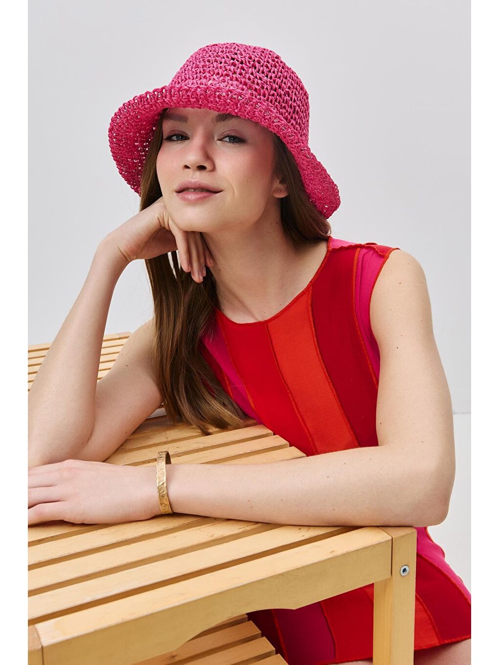 El Örgüsü Hasır Şapka Y8208 Fuşya-3