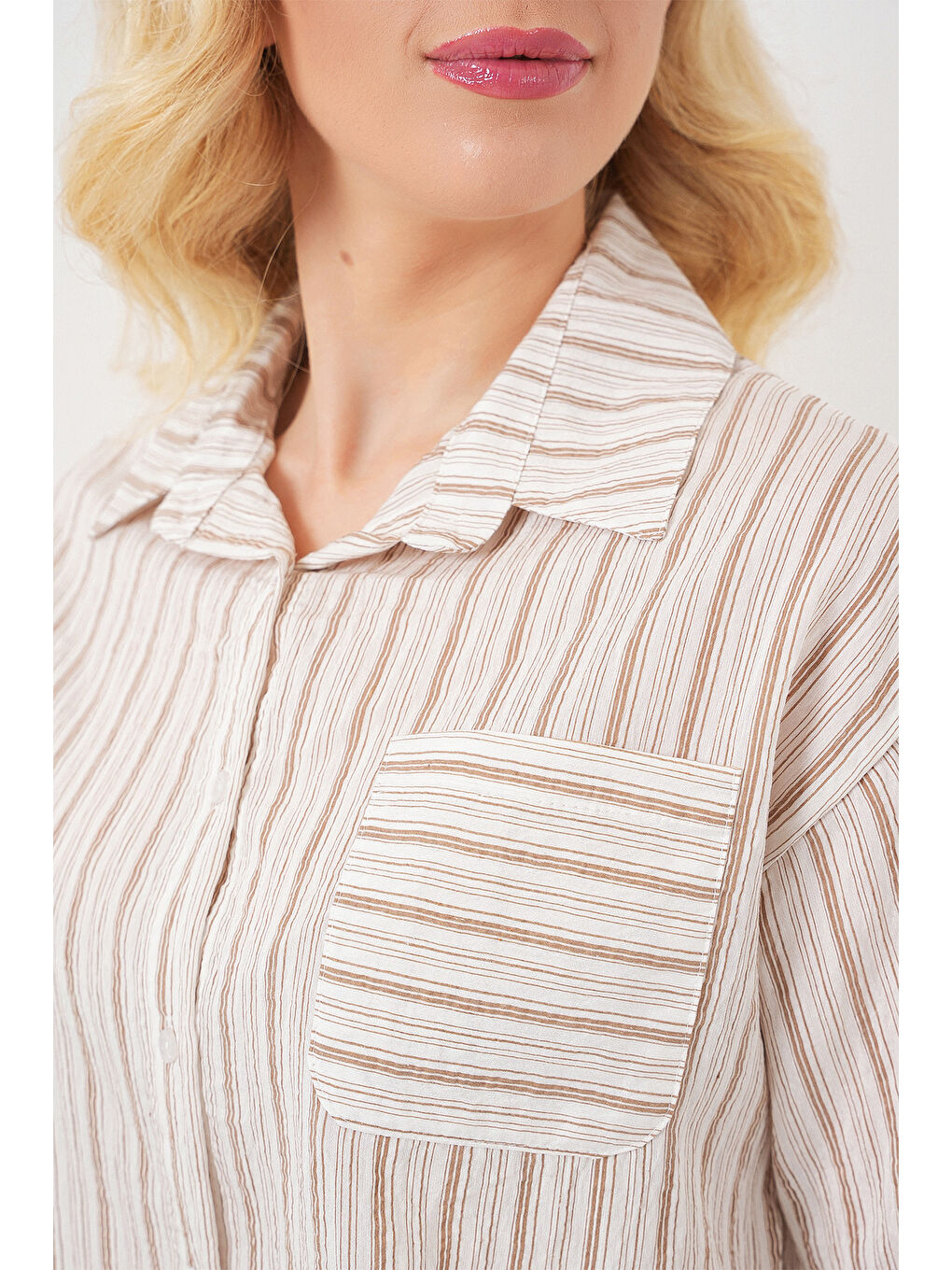 Kadın Çizgili Crop Gömlek 20342 - Bej-4
