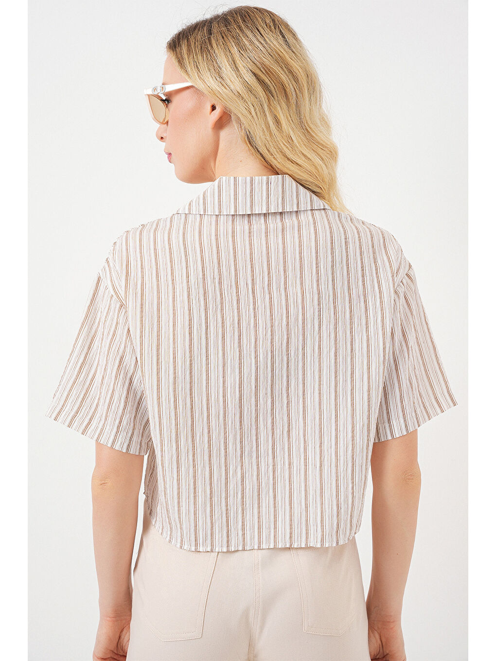 Kadın Çizgili Crop Gömlek 20342 - Bej-5