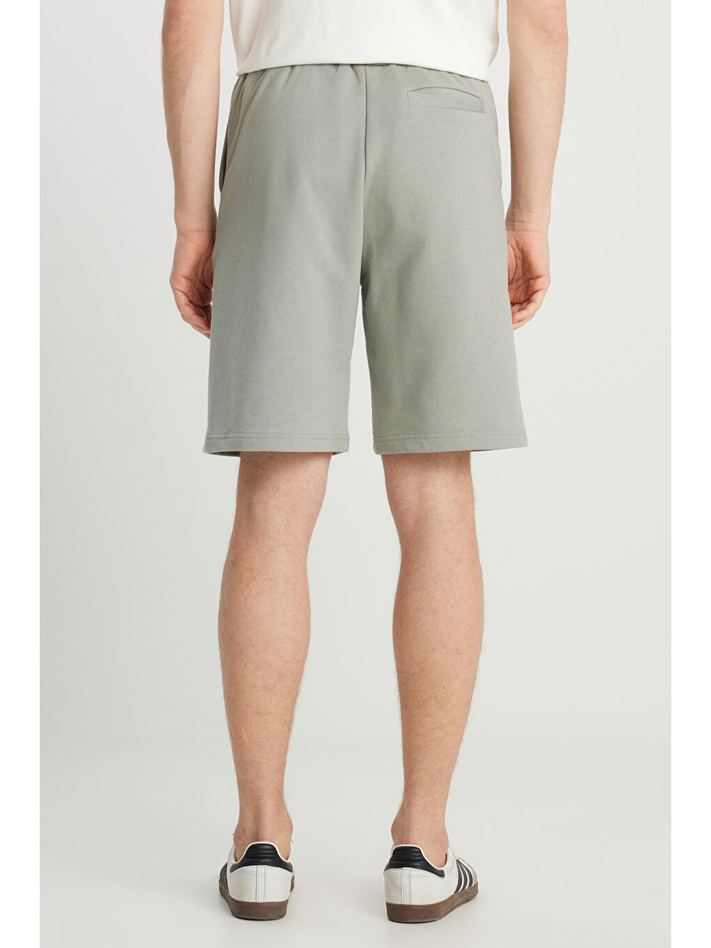 Regular Fit Normal Kesim %100 Pamuk Lastikli Bel Yeşil Sweat Şort-3