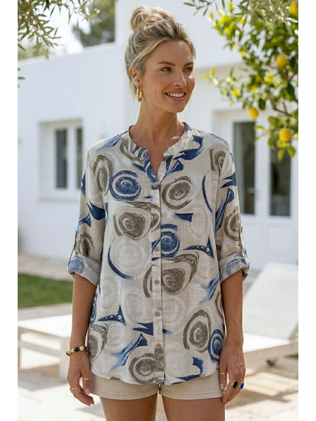 Bej-Mavi Hakim Yaka Düğmeli 3/4 Kol Çiçekli Yırtmaçlı Casual Pamuklu Oversize Dokuma Gömlek 73 60-5
