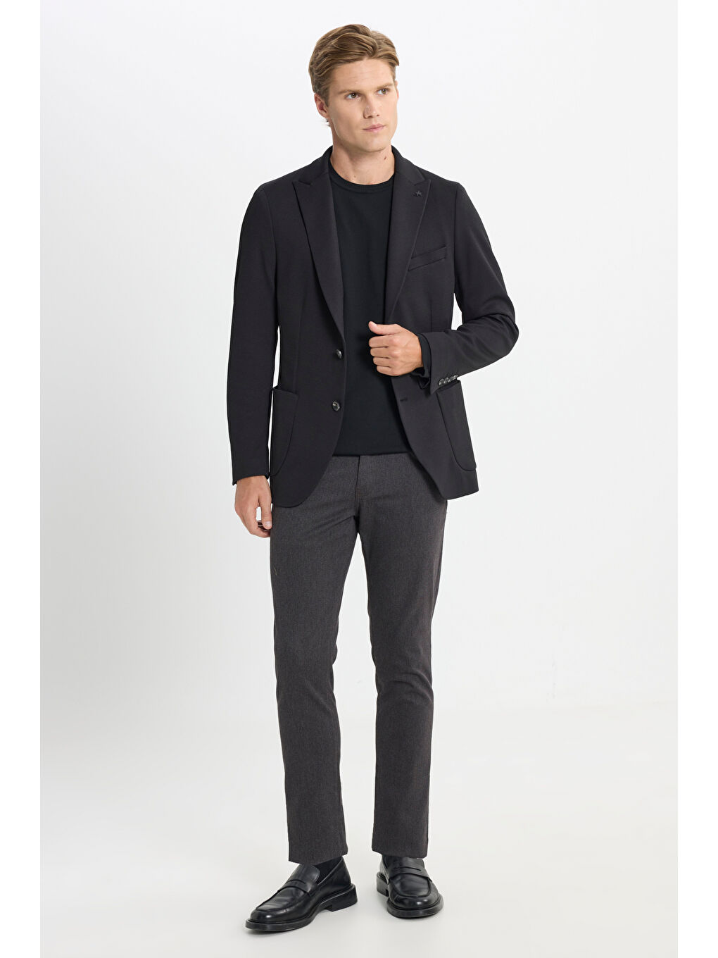 Erkek Siyah Slim Fit Dar Kesim Kırlangıç Yaka Desenli Torba Cepli Ceket-1