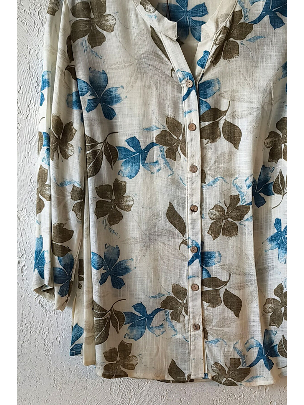 Ekru Krem Hakim Yaka Düğmeli 3/4 Kol Çiçekli Yırtmaçlı Casual Pamuklu Oversize Dokuma Gömlek 73 60-1