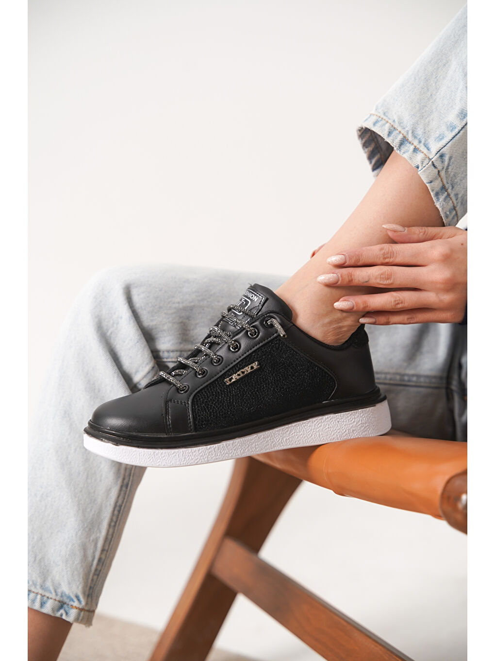 Siyah D0703 Günlük Ortopedik Kadın Sneaker Spor Ayakkabı-2