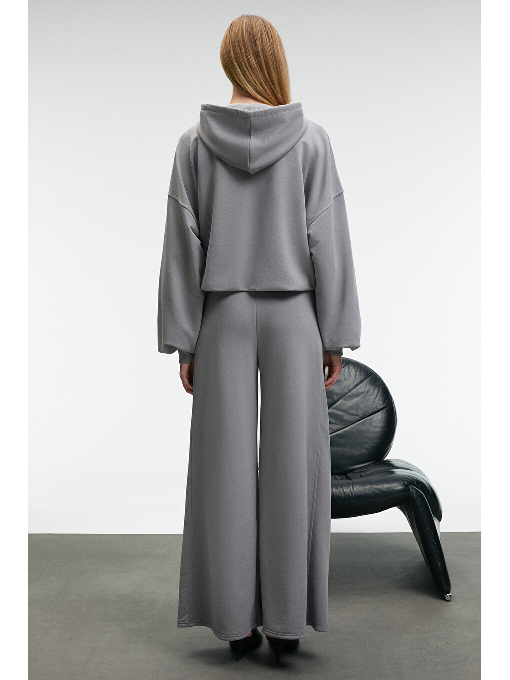Ormıra Kadın Oversize Fit Yanları Cepli Lastikli Bel Gri Eşofman Altı-5