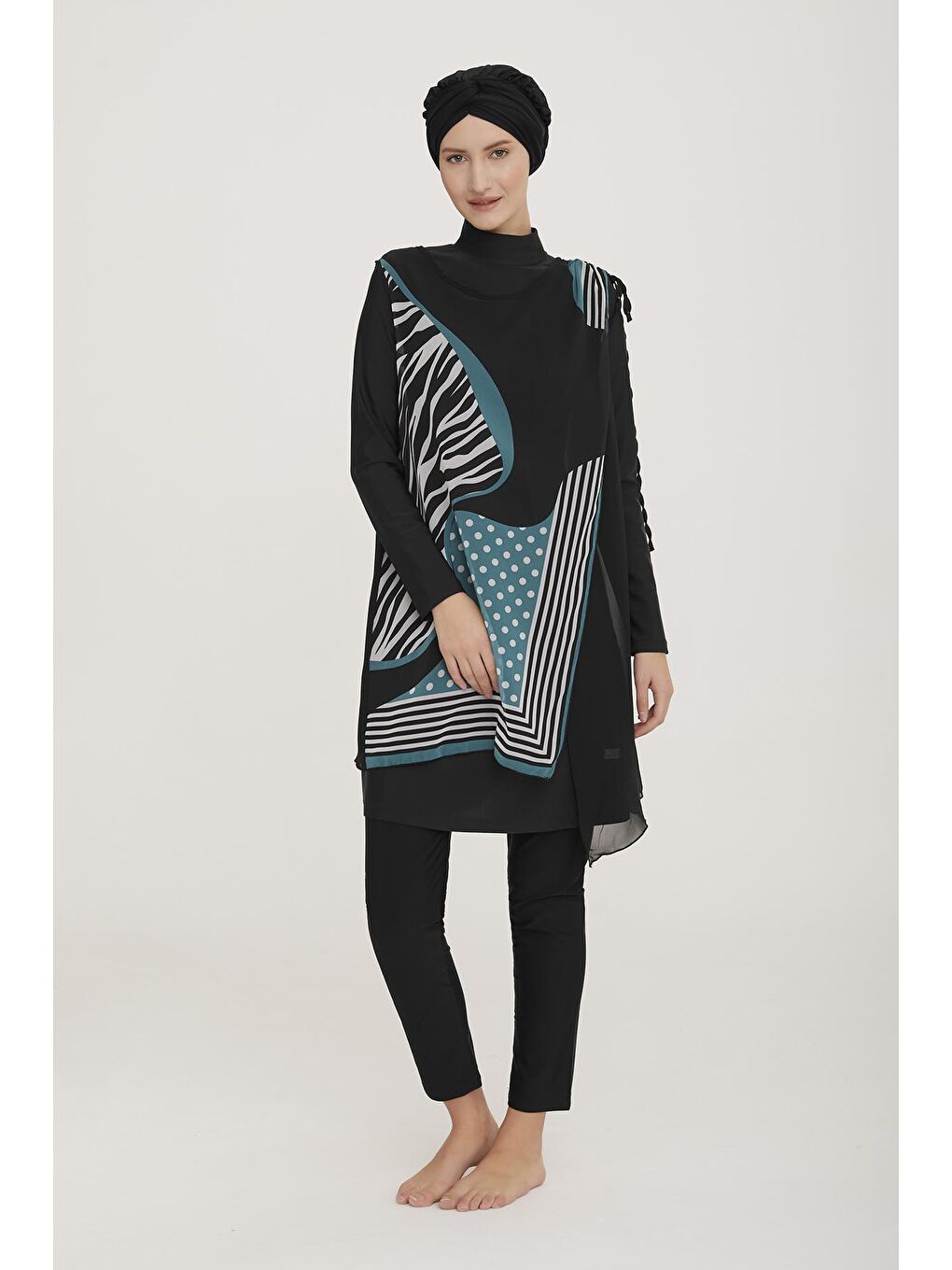 Siyah 3'lü Pareolu Likralı Tam Kapalı Tesettür Mayo