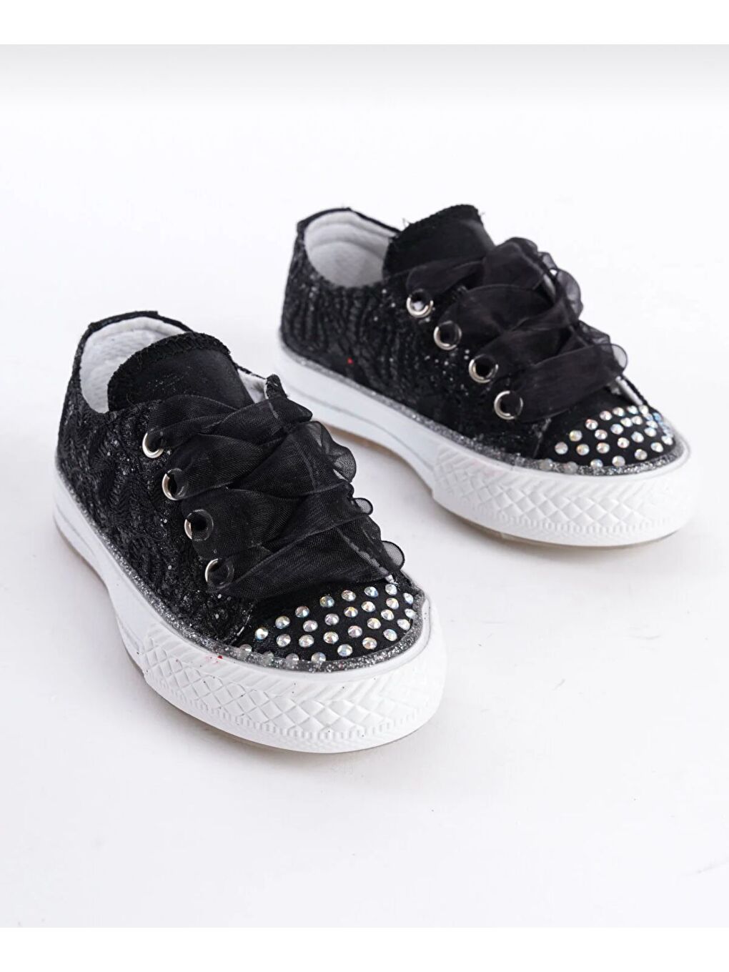 Siyah TAŞLI BAGCIKLI GÜMÜŞ ORTOPEDİK KIZ  ÇOCUK AYAKKABI 21-30 IŞIKLIDIR