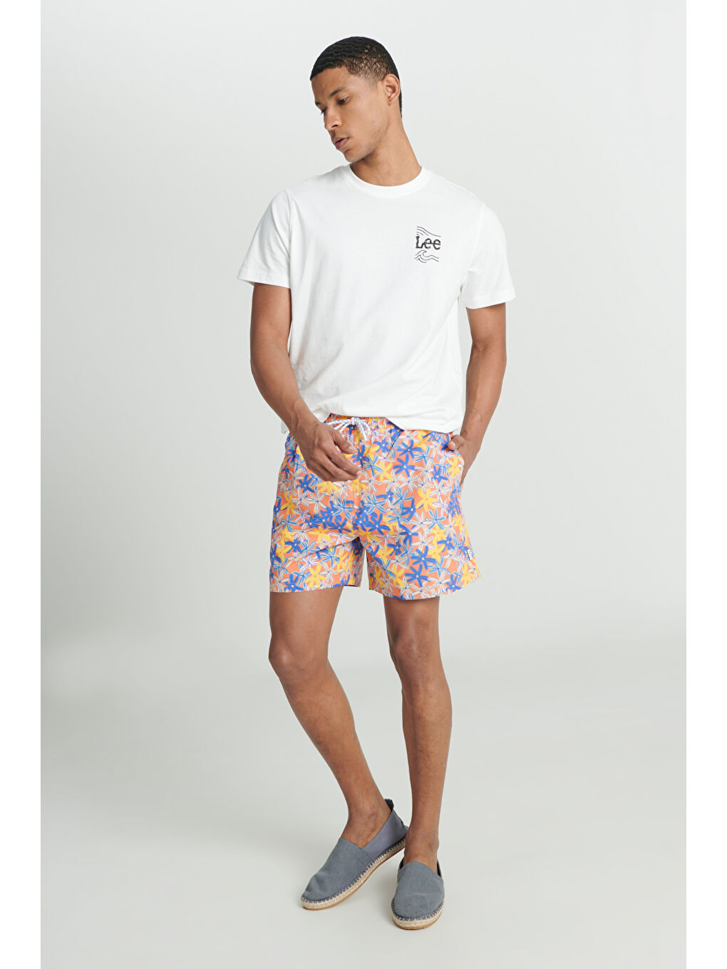 Karışık Regular Fit Normal Kesim Normal Bel Deniz Şortu-2