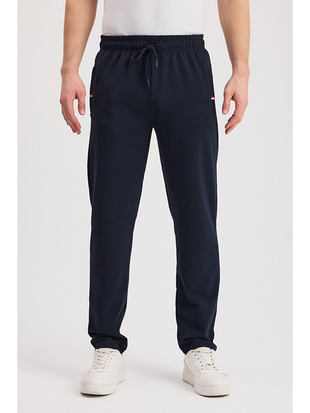 Siyah-Lacivert-Antrasit Erkek Fermuarlı Cepli Nakış Detaylı Düz Paça Rahat Kesim Günlük 3'lü Eşofman-4