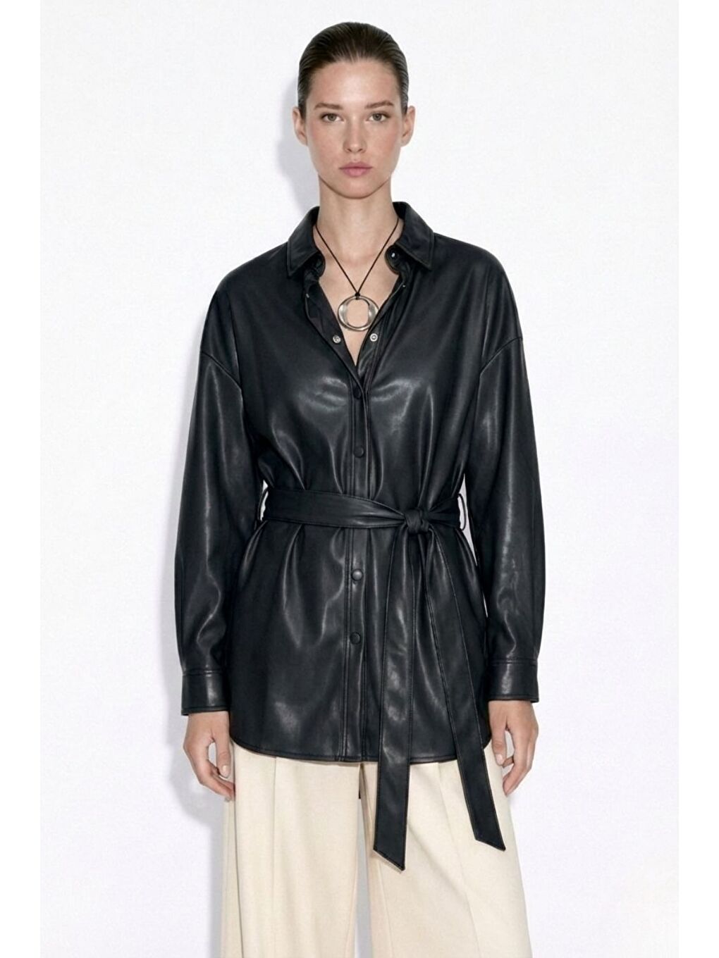 Deri görünümlü Kuşaklı Siyah Gömlek Tunik