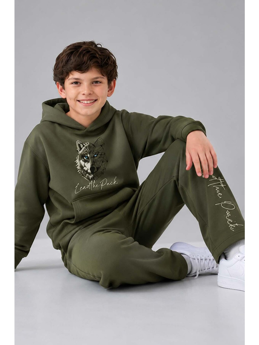 Erkek Çocuk Önü Ve Arkası Çizim Baskılı Kapüşonlu Sweatshirt Yeşil Eşofman Takım-3
