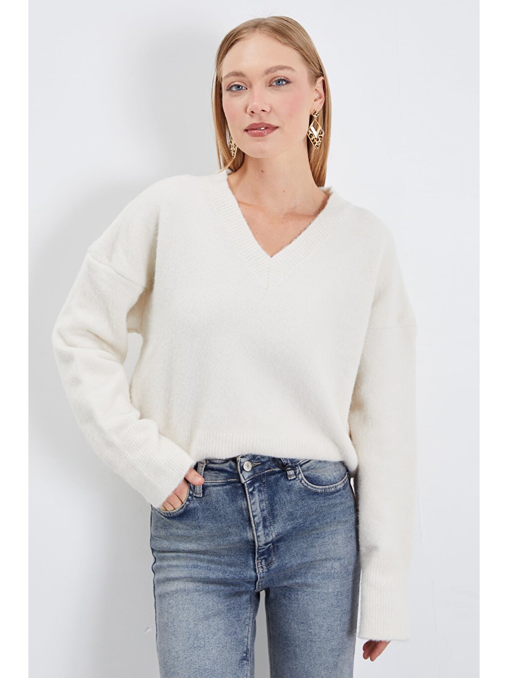 Ekru Basic V Yaka Oversize Triko Kazak-1