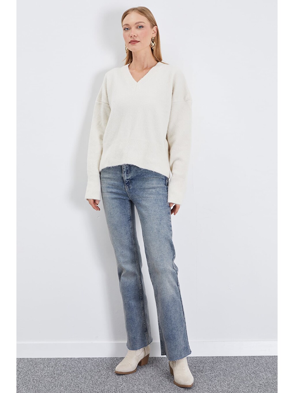 Ekru Basic V Yaka Oversize Triko Kazak-4