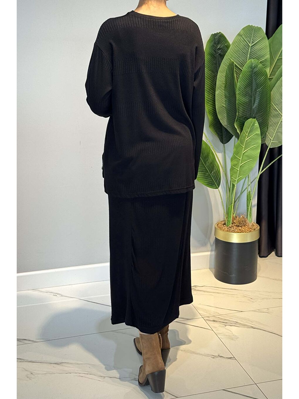 Yün İşlemeli Etekli Triko Takım 6960 Siyah-2