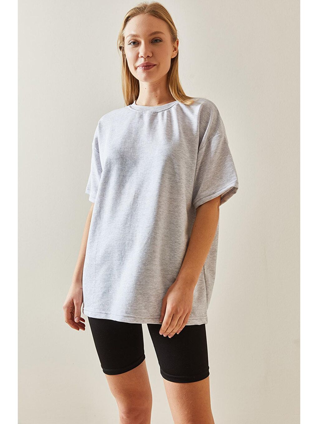 XHAN Gri Oversize Basic T-Shirt 3YXK1-47087-03 - 1