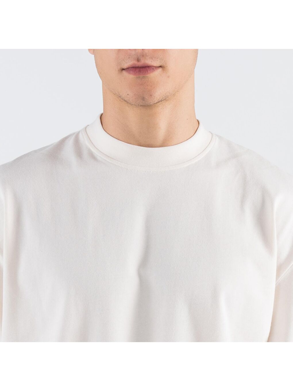 Erkek Kırık Beyaz %100 Koton Bisiklet Yaka Oversize Tişört-3