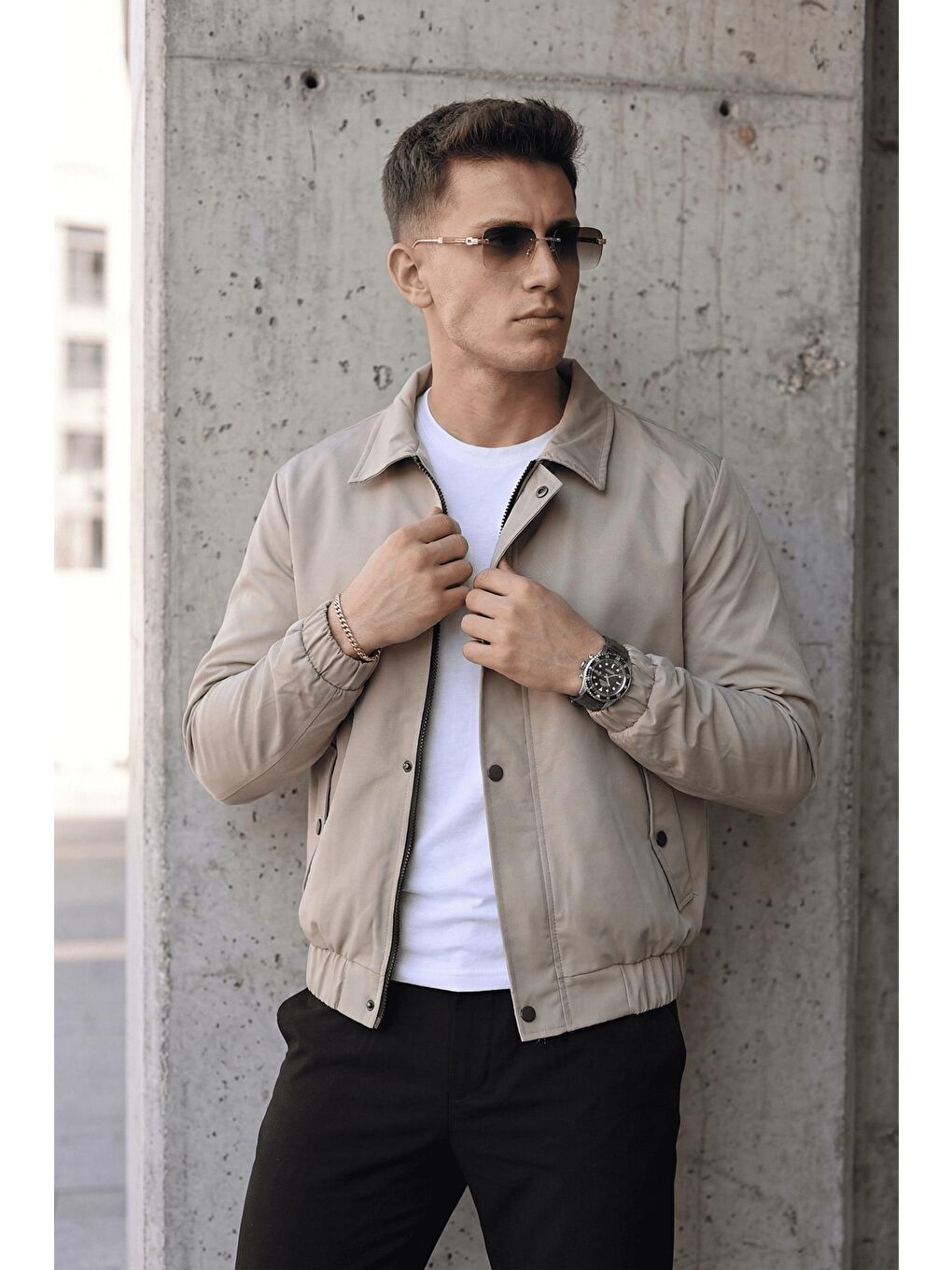 Bej Muxi Slim Fit Fermuarlı ve Çıtçıt Korumalı Astarlı Suya Dayanıklı Erkek Mevsimlik Bomber Ceket-1