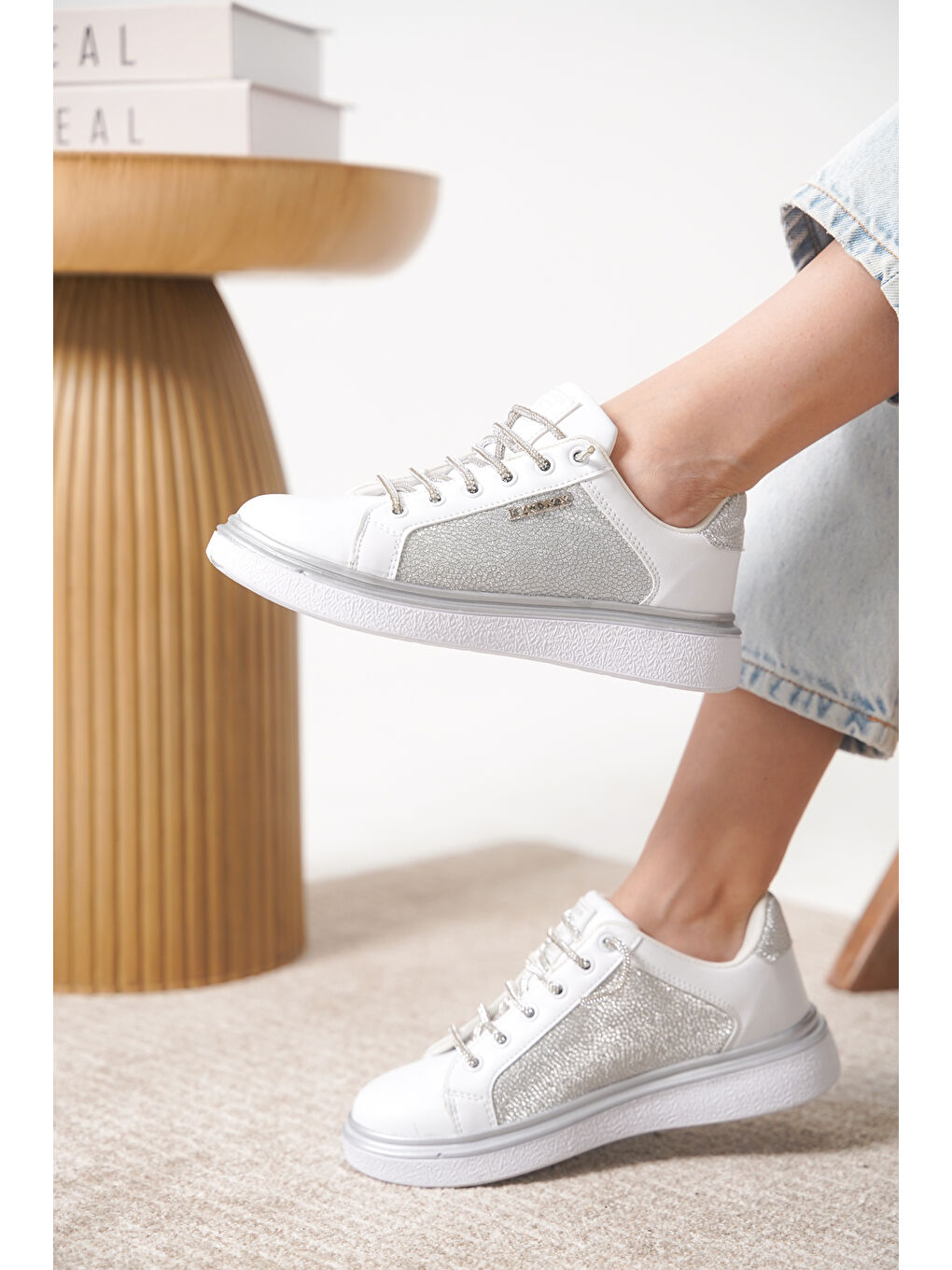 Beyaz D0703 Günlük Ortopedik Kadın Sneaker Spor Ayakkabı-1