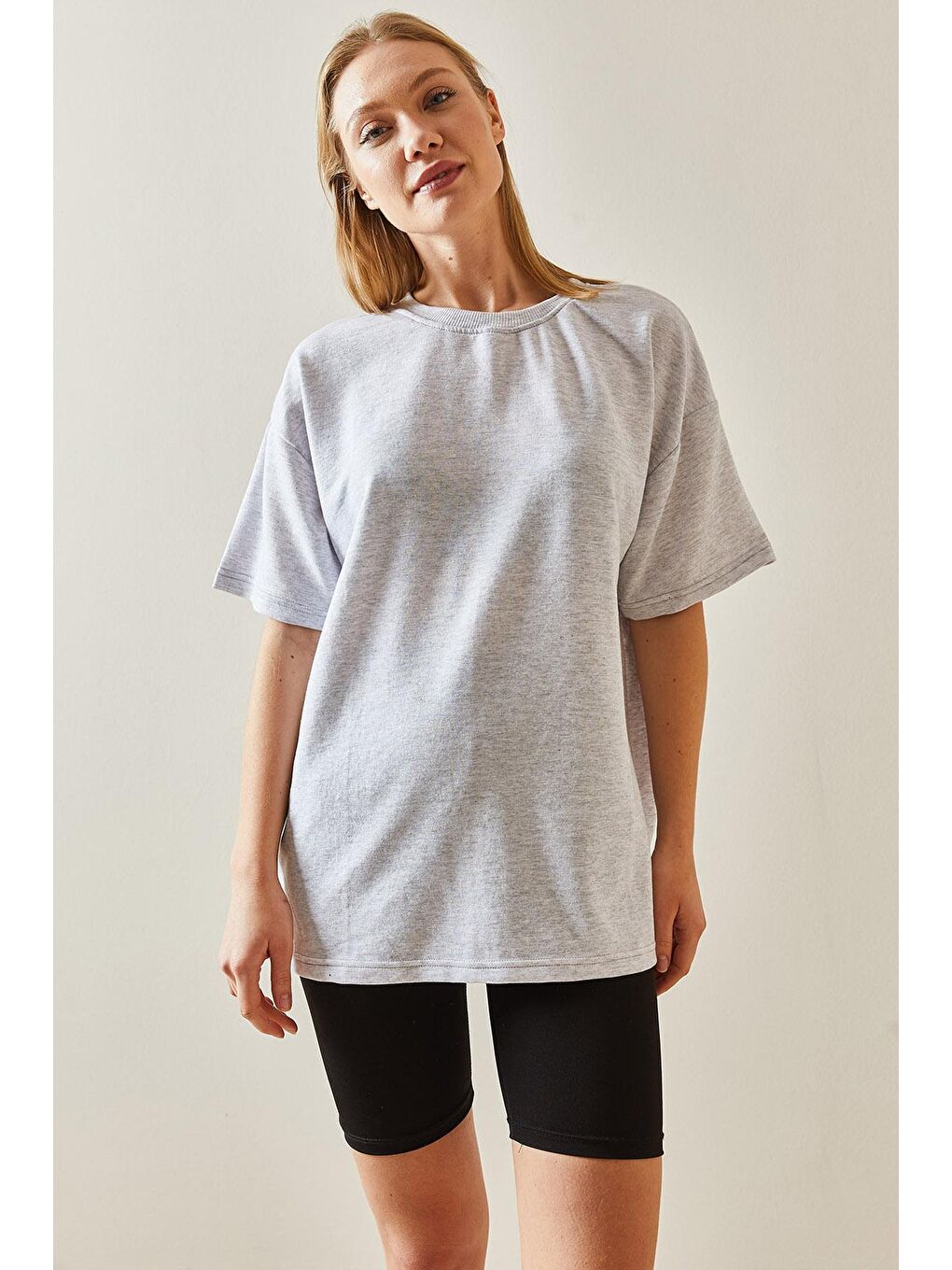 XHAN Gri Oversize Basic T-Shirt 3YXK1-47087-03 - 2