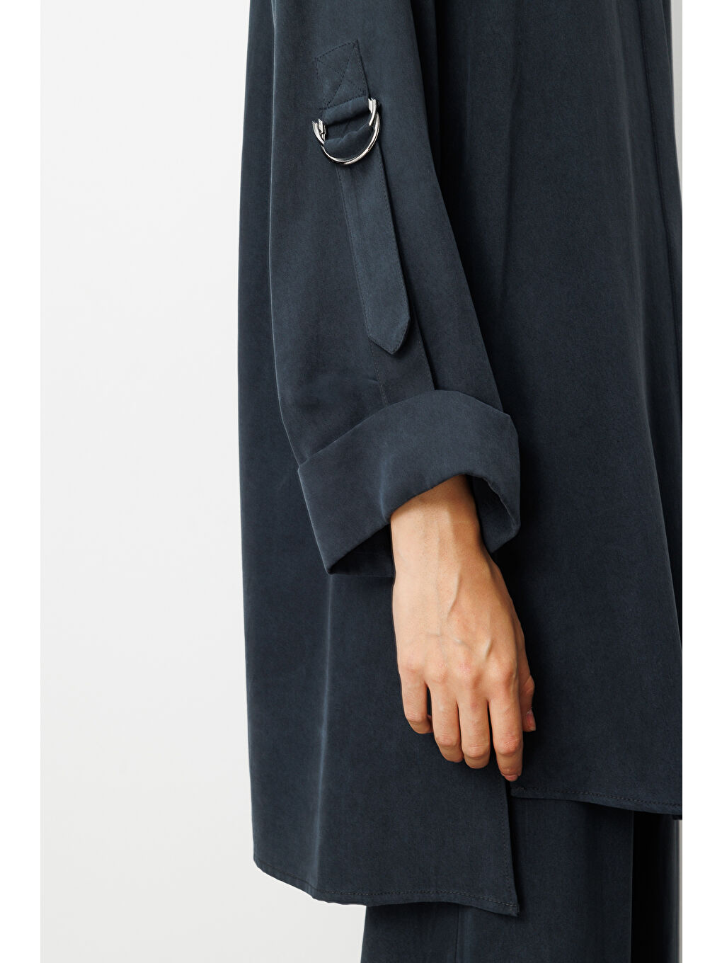 Safari Kol Detaylı Siyah Cupro Tunik-3