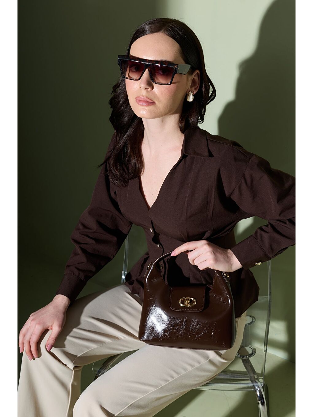 Kahverengi Beli Pensli Pileli  Gömlek