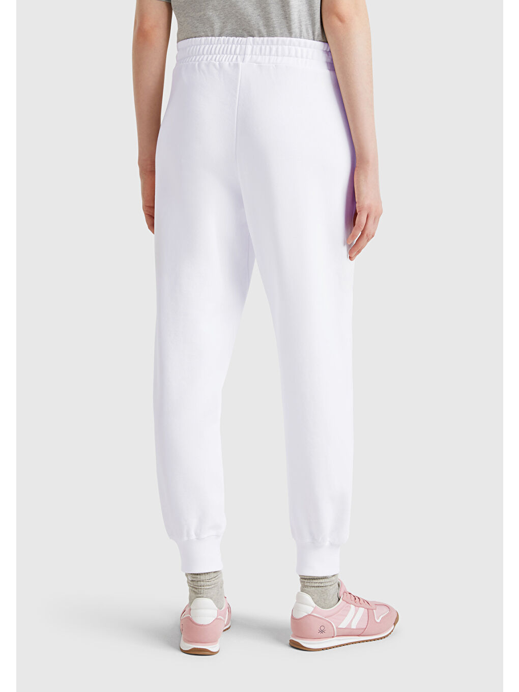 Kadın Beyaz %100 Pamuk Manşetli Beli Lastikli Regular Fit Eşofman Altı-2