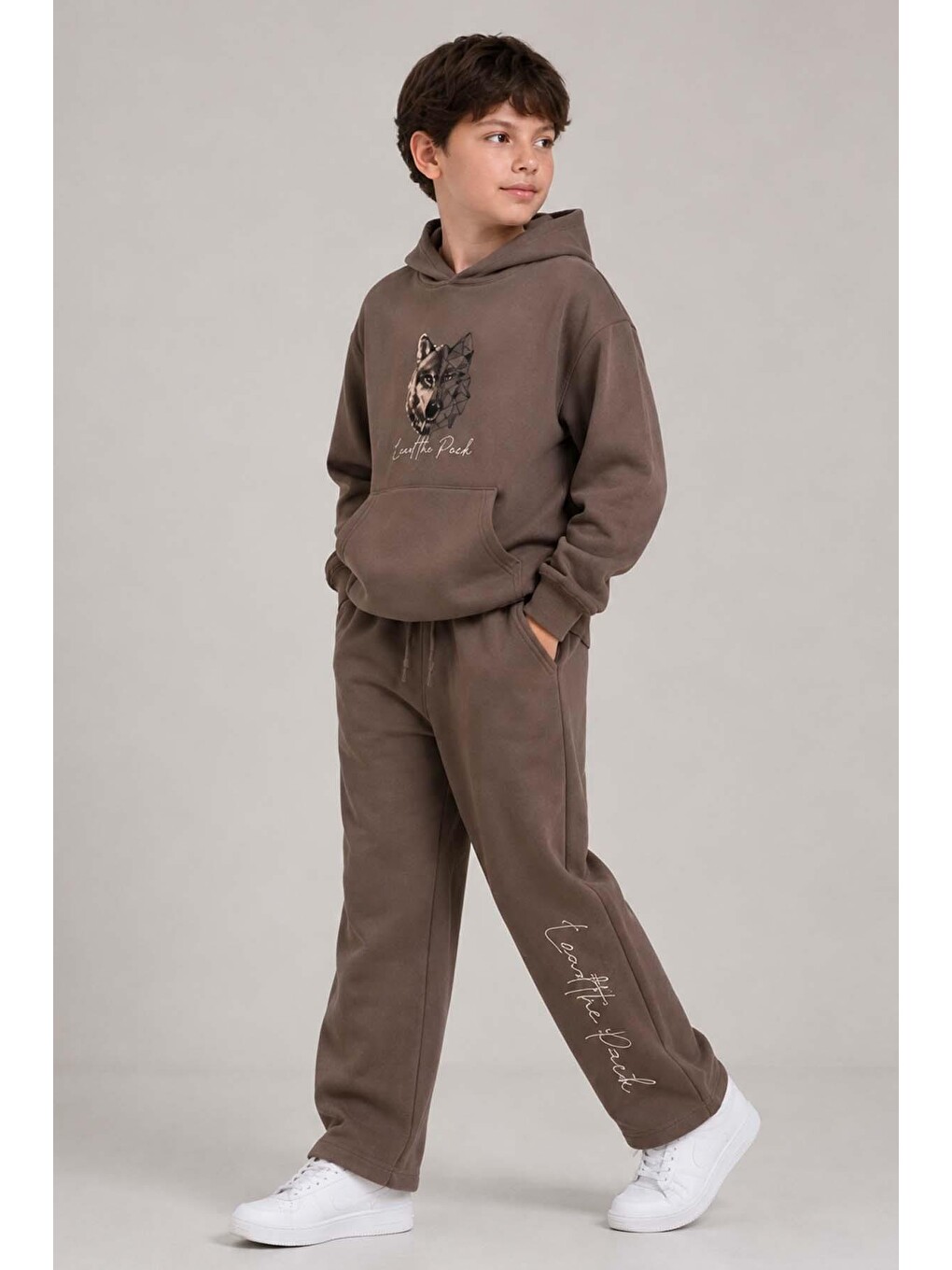 Erkek Çocuk Önü Ve Arkası Çizim Baskılı Kapüşonlu Sweatshirt Kahverengi Eşofman Takım-1
