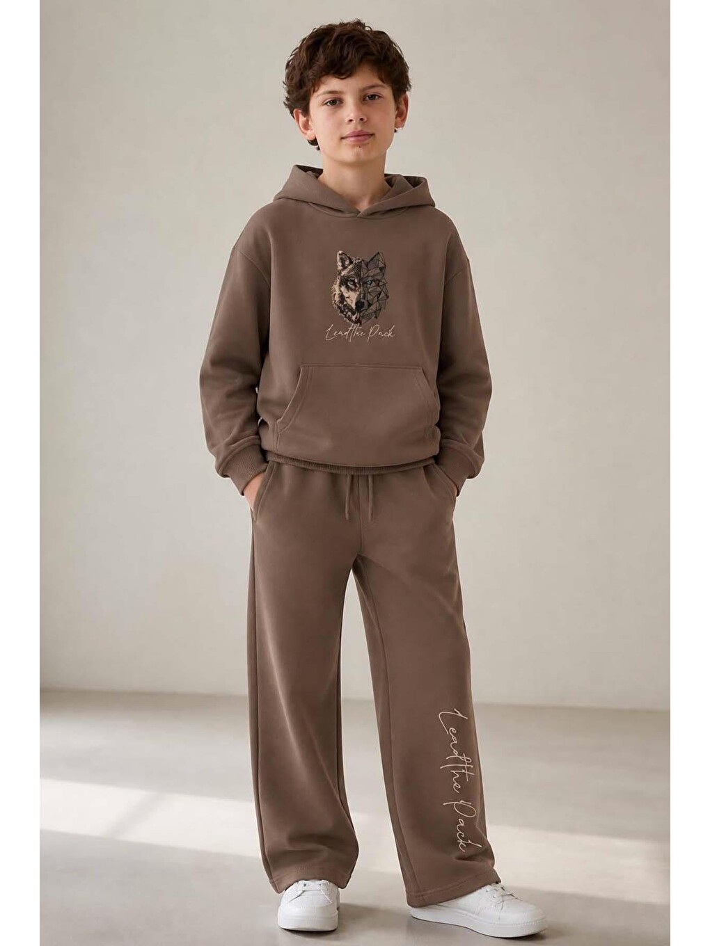 Erkek Çocuk Önü Ve Arkası Çizim Baskılı Kapüşonlu Sweatshirt Kahverengi Eşofman Takım-2