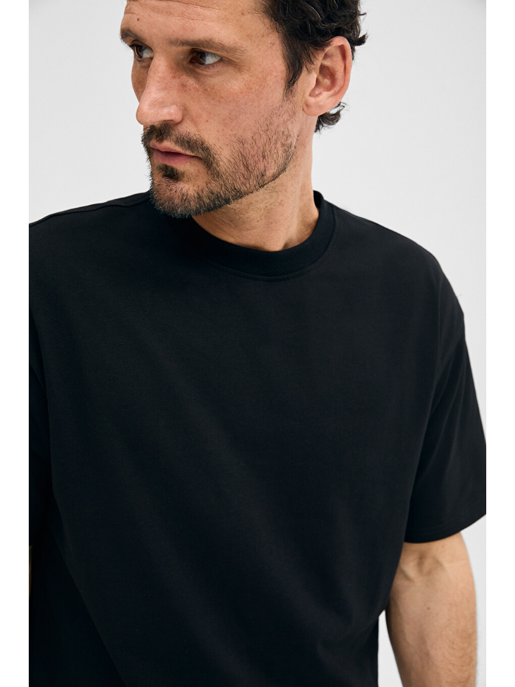 Siyah DUNNO Erkek %100 Organik Pamuk Yuvarlak Yakalı Regular Fit SİYAH T-Shirt-3