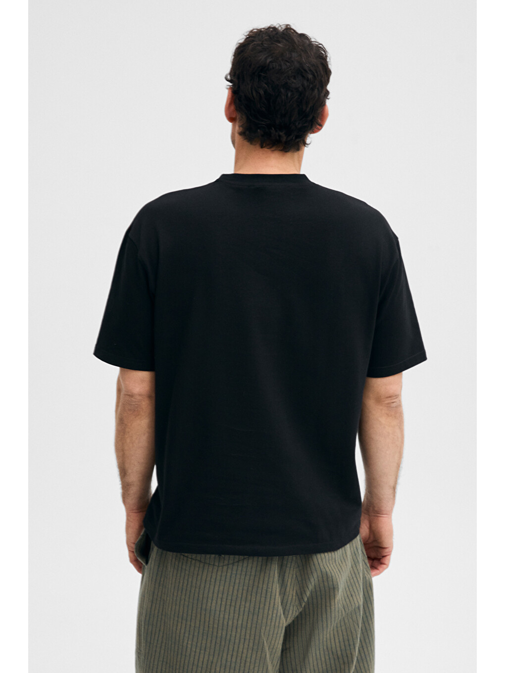 Siyah DUNNO Erkek %100 Organik Pamuk Yuvarlak Yakalı Regular Fit SİYAH T-Shirt-5
