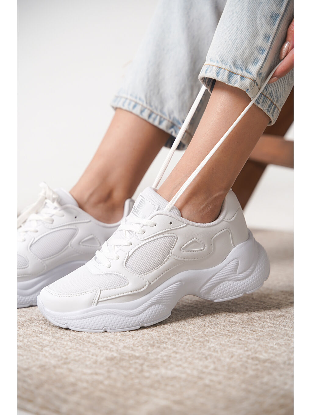 Daxtors Beyaz D1152 Günlük Ortopedik Kadın Sneaker Spor Ayakkabı - 1