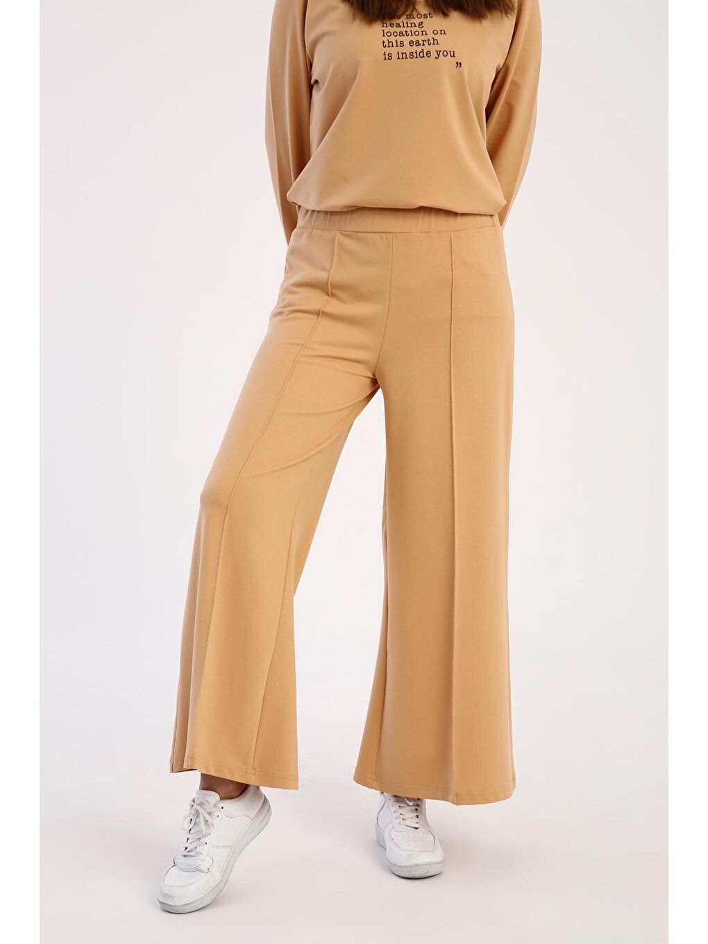 Açık Bej Çimalı Bol Paça Eşofman Altı