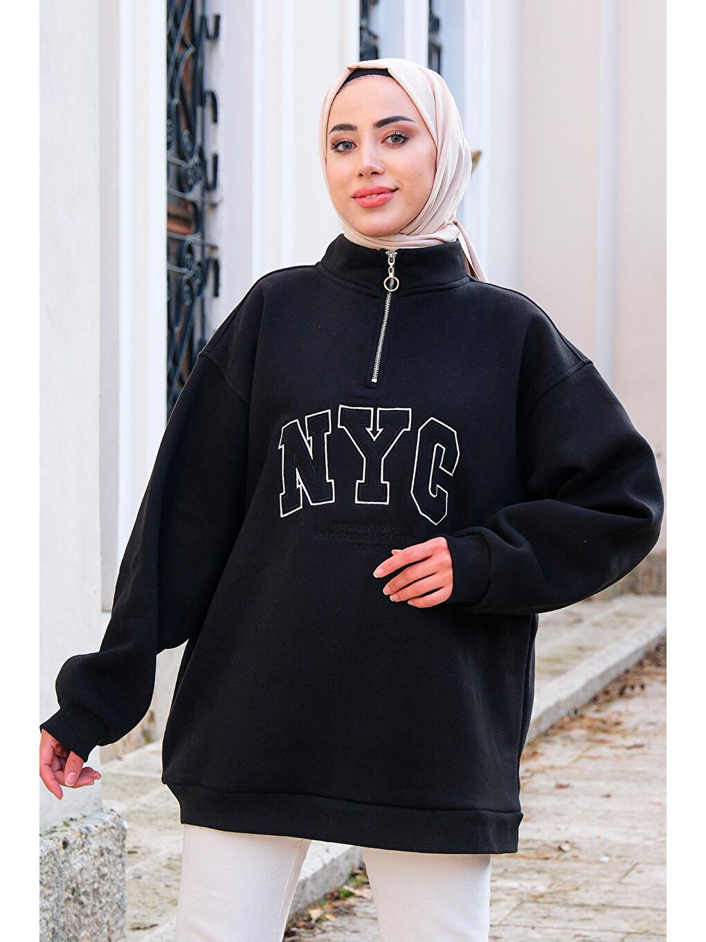 Yakası Fermuarlı NYC Baskılı Sweat  Siyah