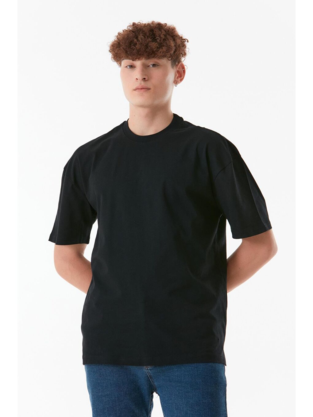 Siyah Basic Bisiklet Yaka %100 Pamuk Tişört