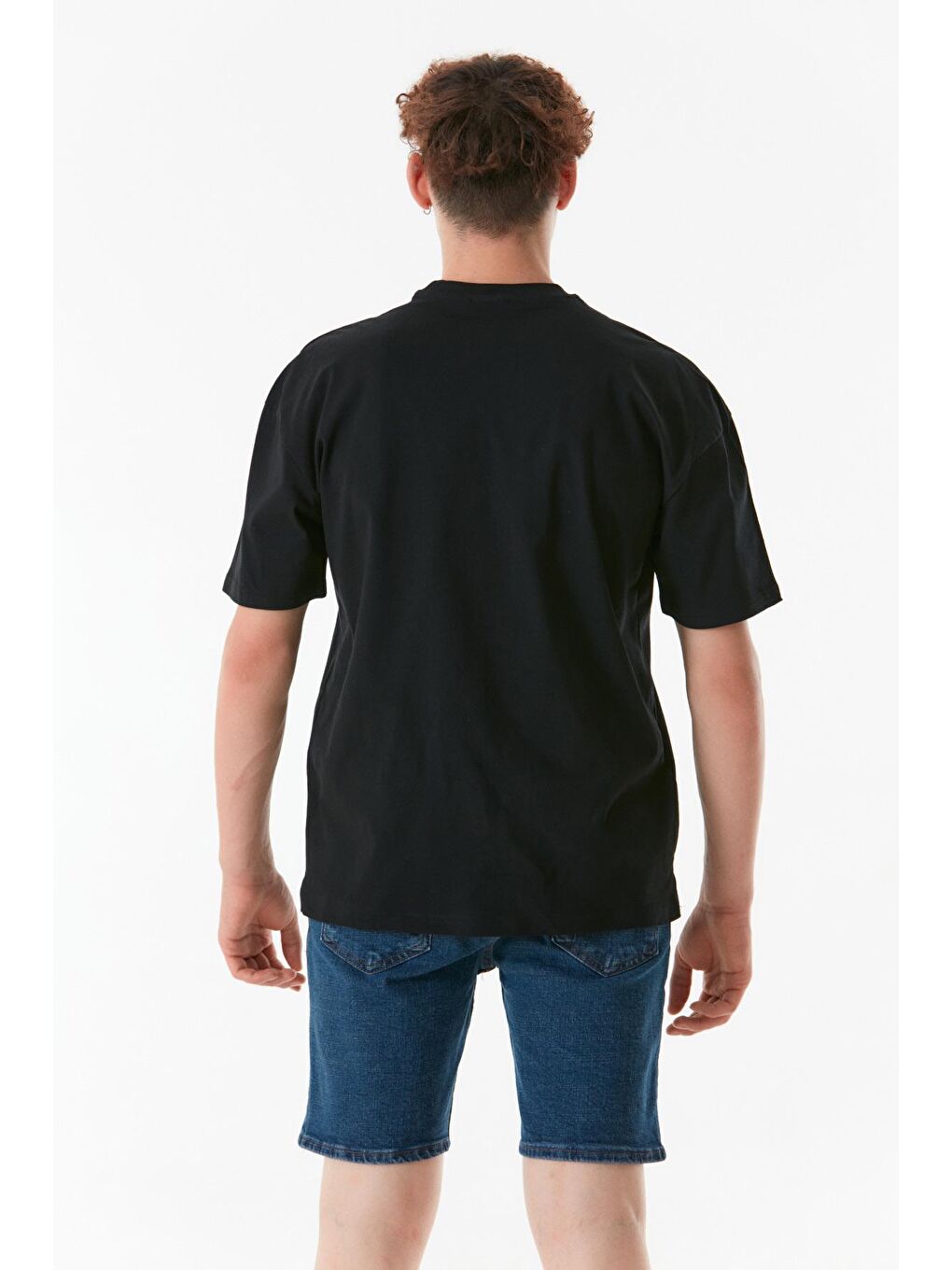 Siyah Basic Bisiklet Yaka %100 Pamuk Tişört-2