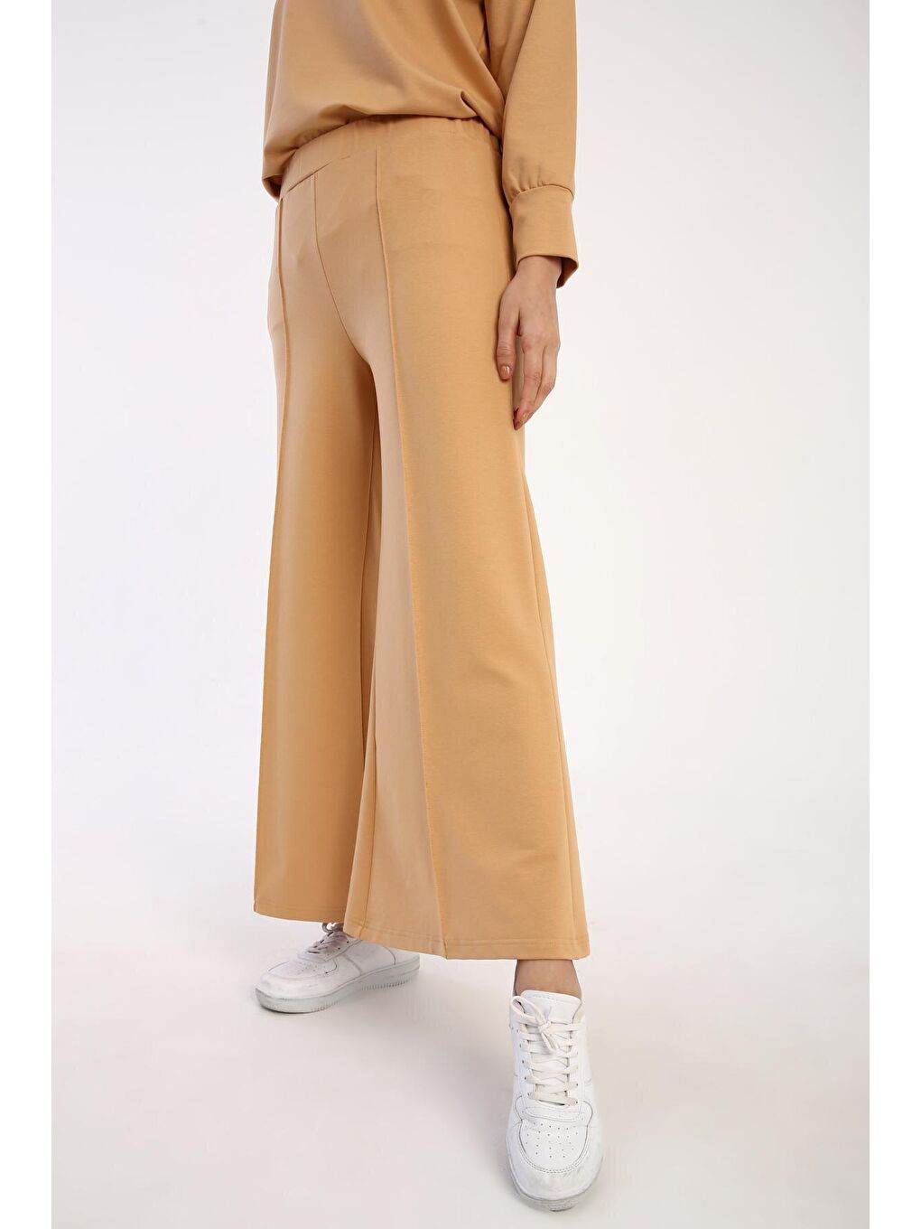 Açık Bej Çimalı Bol Paça Eşofman Altı-3