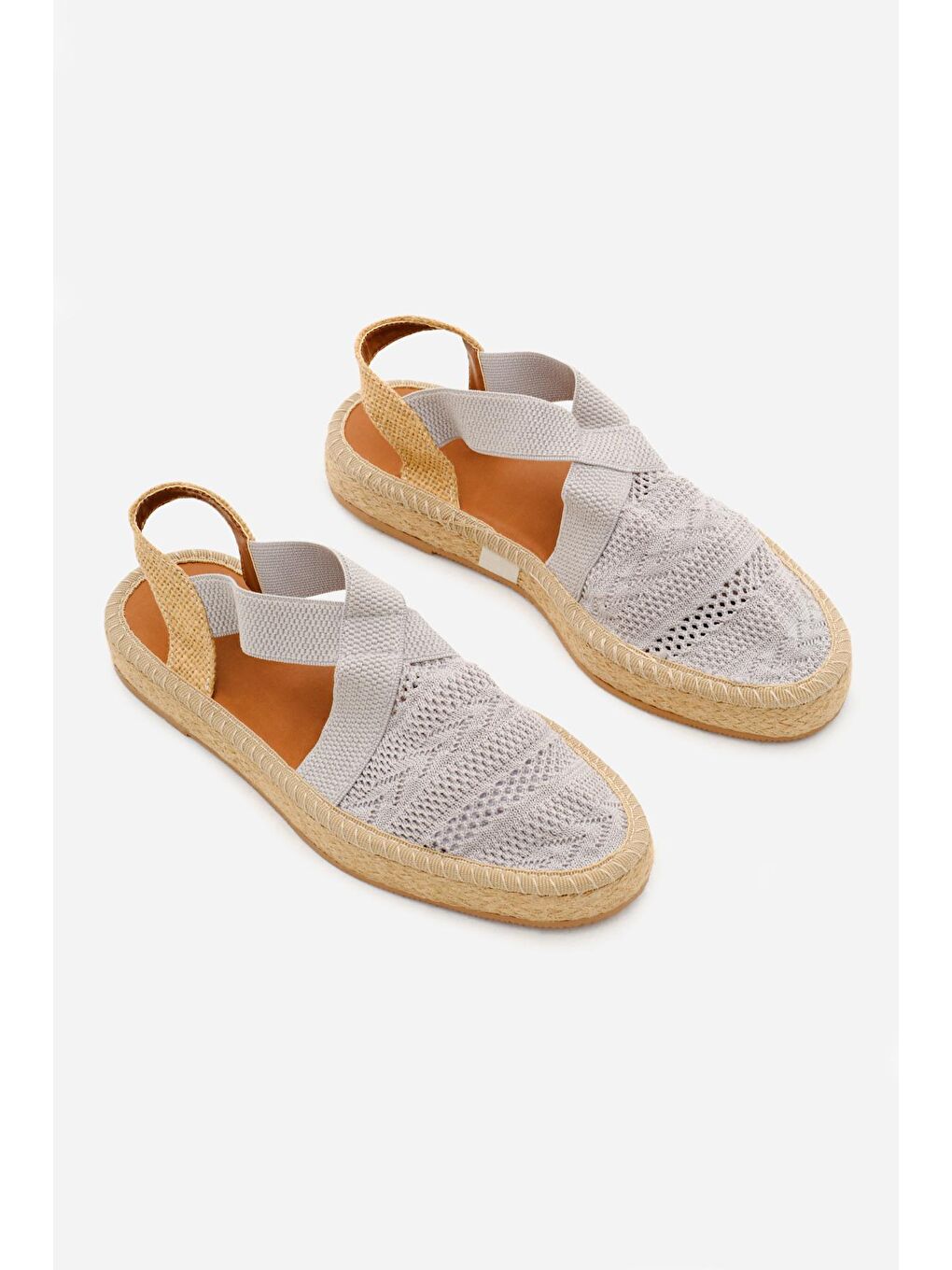 Kadın Gri Önü Kapalı Çapraz Şeritli Hasır Hasır Triko Sandalet-4