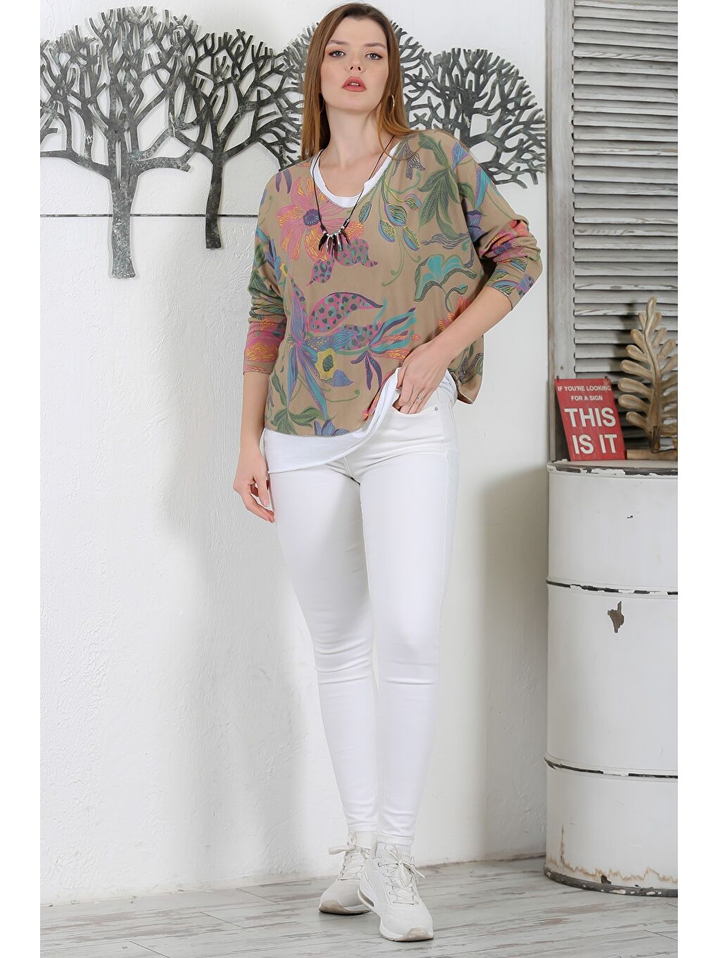 Bej İtalyan Vizon V Yaka Uzun Kol Çiçekli İkili Set Kolyeli Casual Triko Bluz-6