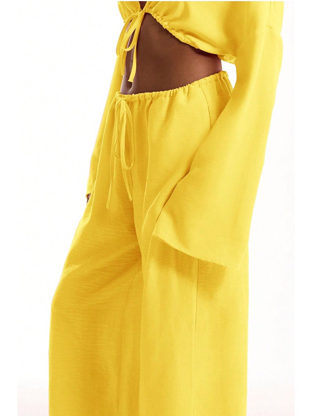 Sarı Keten Aerobin Kumaş Bel Bağlamalı Geniş Paça Pantolon-4