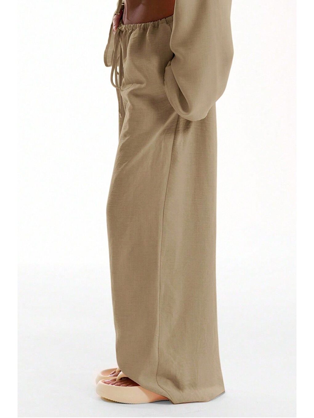 Bej Keten Aerobin Kumaş Bel Bağlamalı Geniş Paça Pantolon-3
