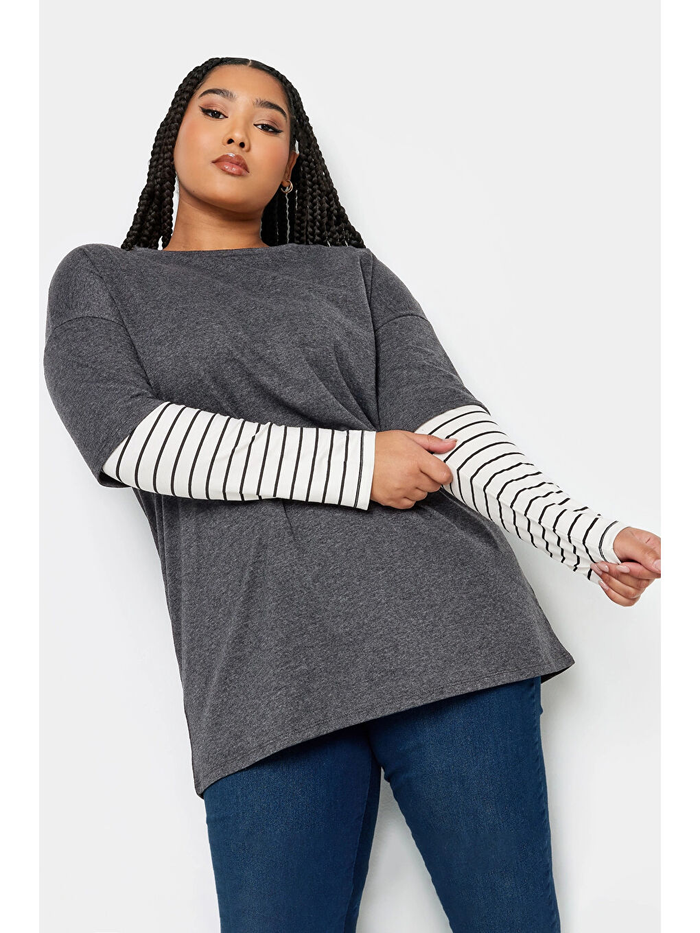 Gri Büyük Beden Bisiklet Yaka Çift Katlı Kolları Çizgili Tişört 302764