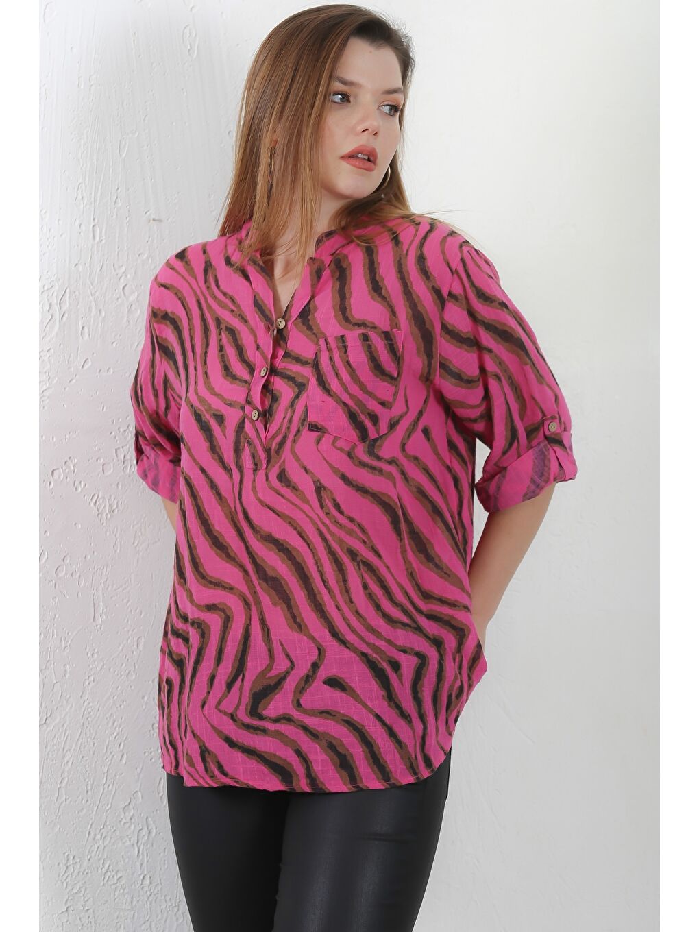 İtalyan Fuşya Hakim Yaka Düğmeli 3/4 Kol Cepli Casual Keten Karışımlı Dokuma Bluz-3