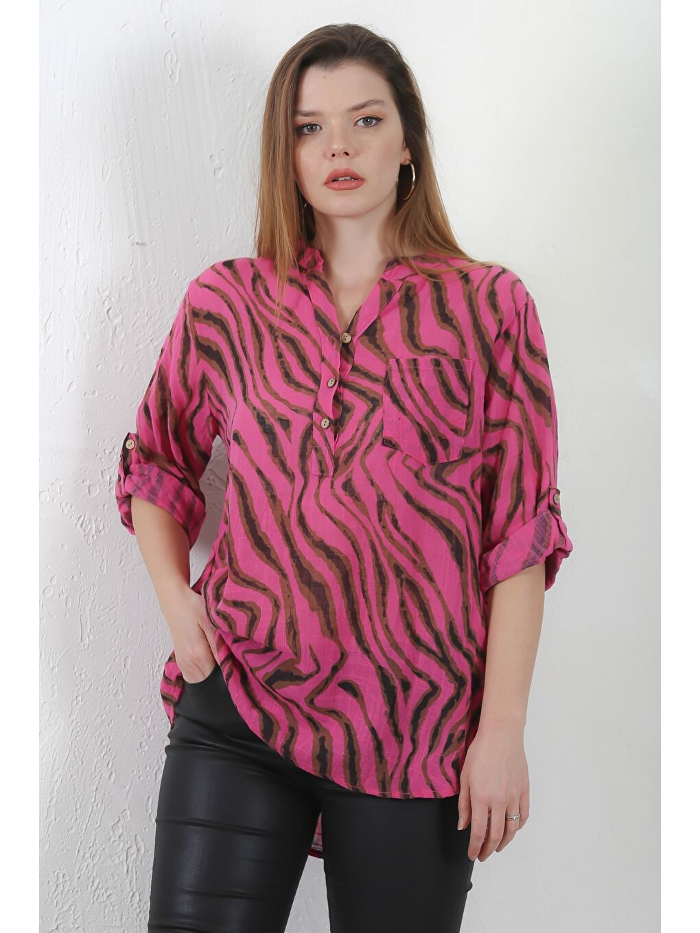 İtalyan Fuşya Hakim Yaka Düğmeli 3/4 Kol Cepli Casual Keten Karışımlı Dokuma Bluz-4