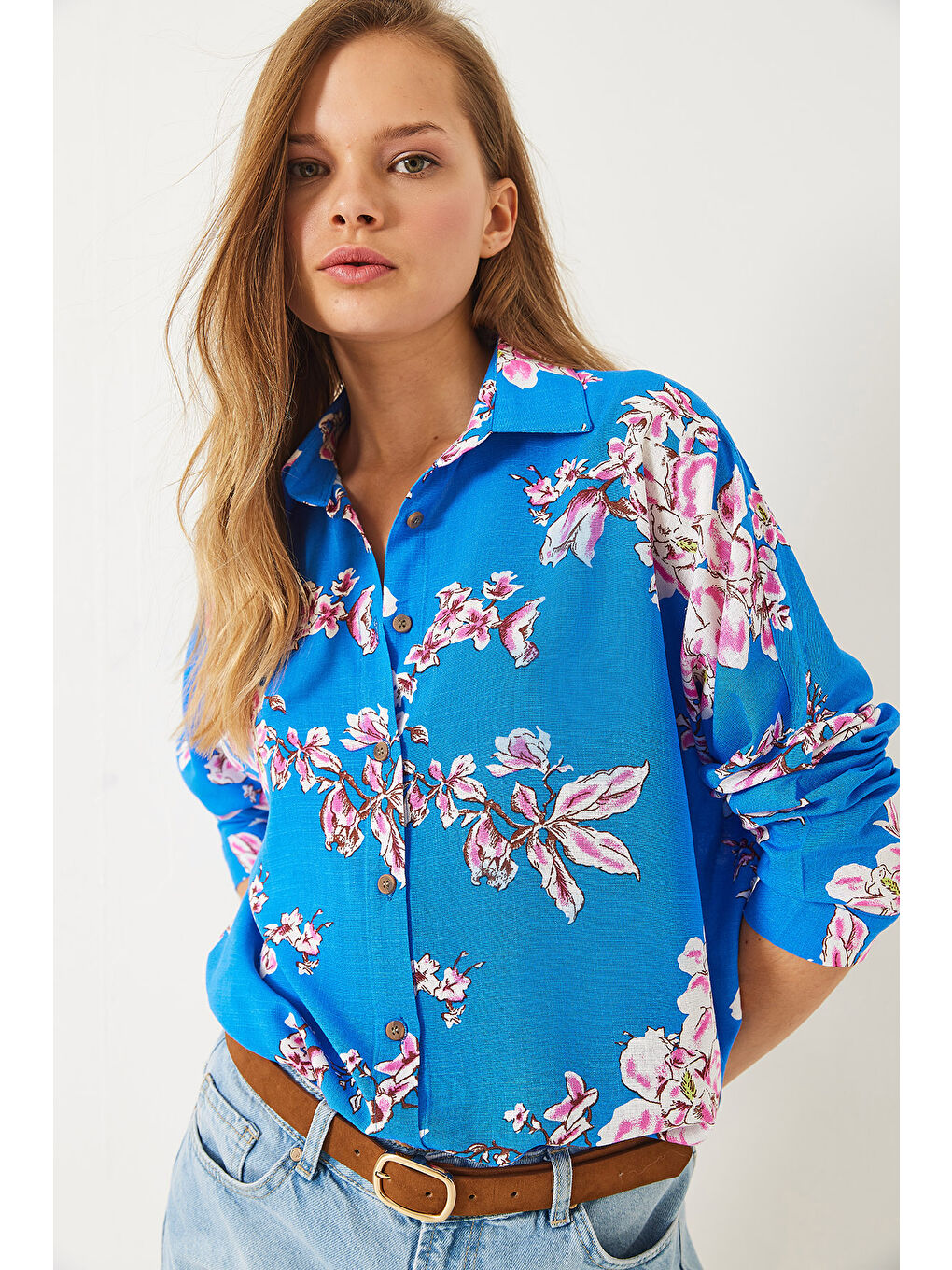Mavi Kadın Çiçek Desenli Oversize Viskon Keten Gömlek-2