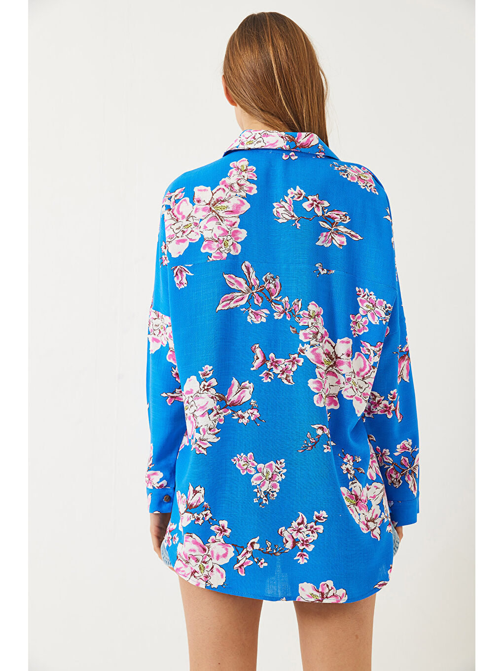 Mavi Kadın Çiçek Desenli Oversize Viskon Keten Gömlek-5