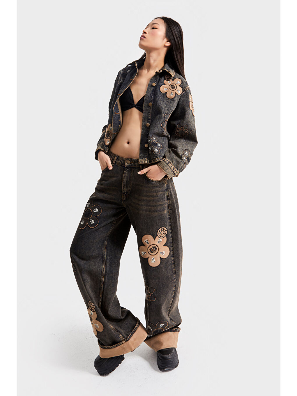 Mavi Kadın Koyu Tint Rengi 4w5-87 Özel Çiçek Nakışlı Oversize Özel Tasarım Denim Ceket-1