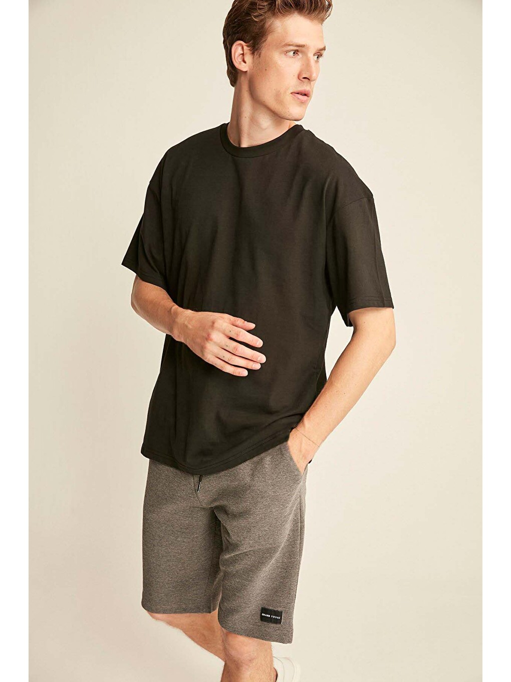 Siyah JETT Erkek Oversize Fit %100 organik Pamuk Kalın Dokulu Bisiklet Yakalı SİYAH T-Shirt